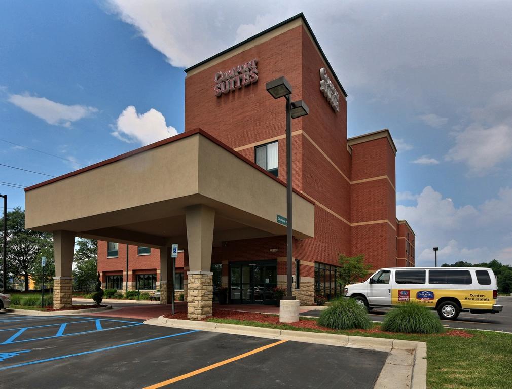 Comfort Suites Canton - Detroit Exteriör bild