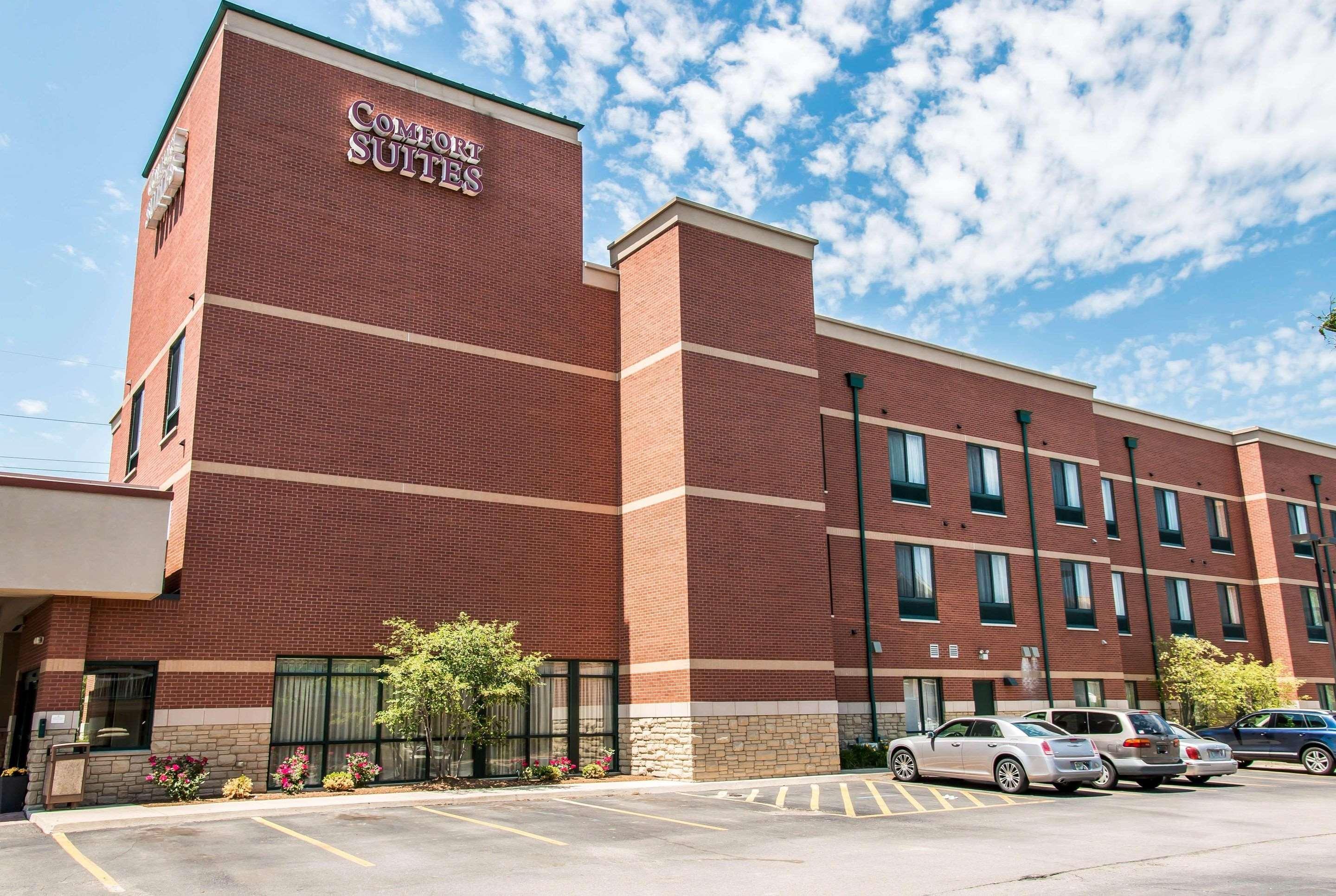 Comfort Suites Canton - Detroit Exteriör bild