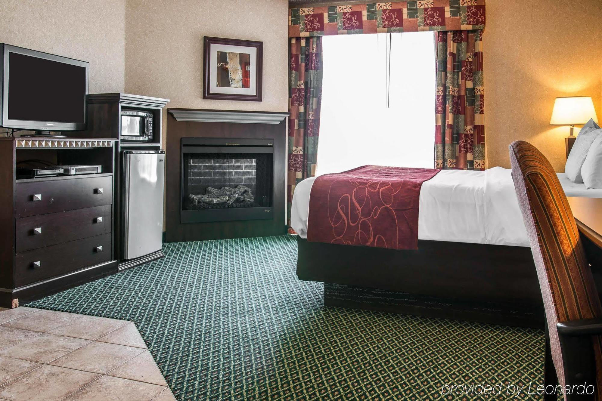 Comfort Suites Canton - Detroit Exteriör bild
